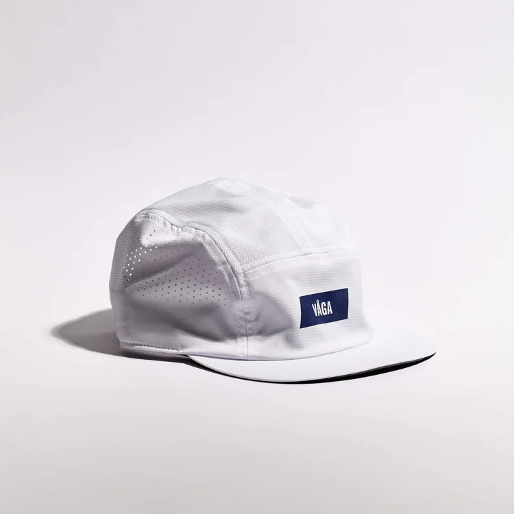 VÅGA FEATHER RACING CAP - WHITE